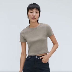 Everlane Taupe Short Sleeve Tee
